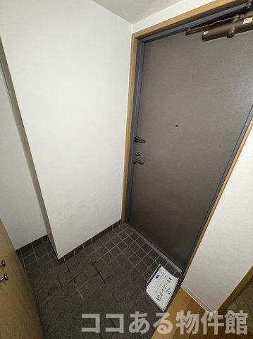 アミーグランコート三宮の玄関写真