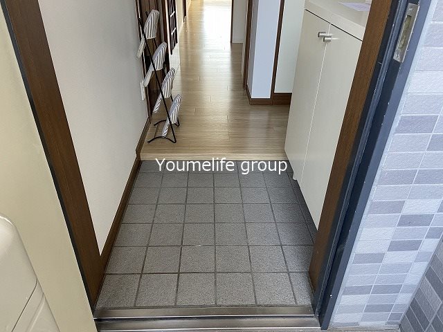 アトラクトマンショントムロの玄関写真