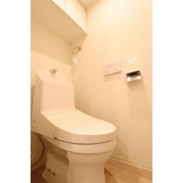 トイレ　清潔感のあるトイレです