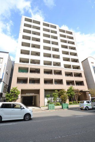 アパートメンツ江坂の外観写真