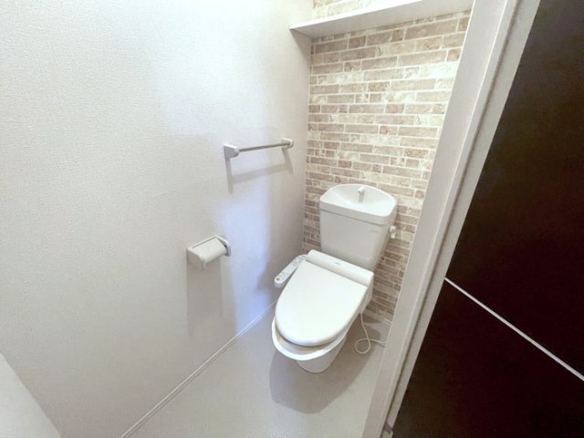ヴェルコート B棟のトイレ写真