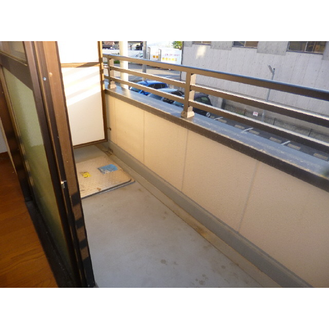 ＪＲ篠ノ井線 村井駅 徒歩6分 3階建 築25年の内装写真