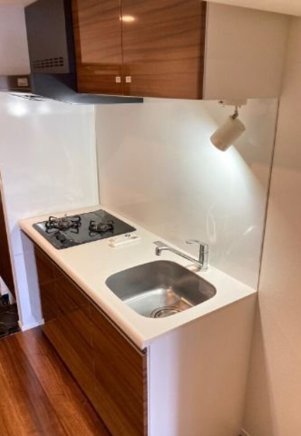 キッチン　別部屋の画像を使用しております。