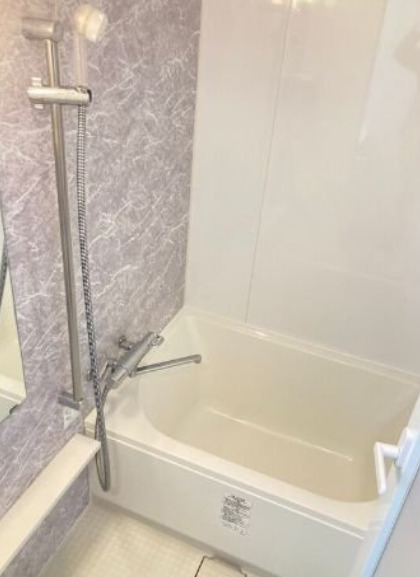 バス・シャワールーム　別部屋の画像を使用しております。