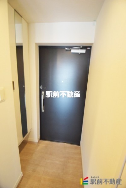 玄関　※同マンション別部屋