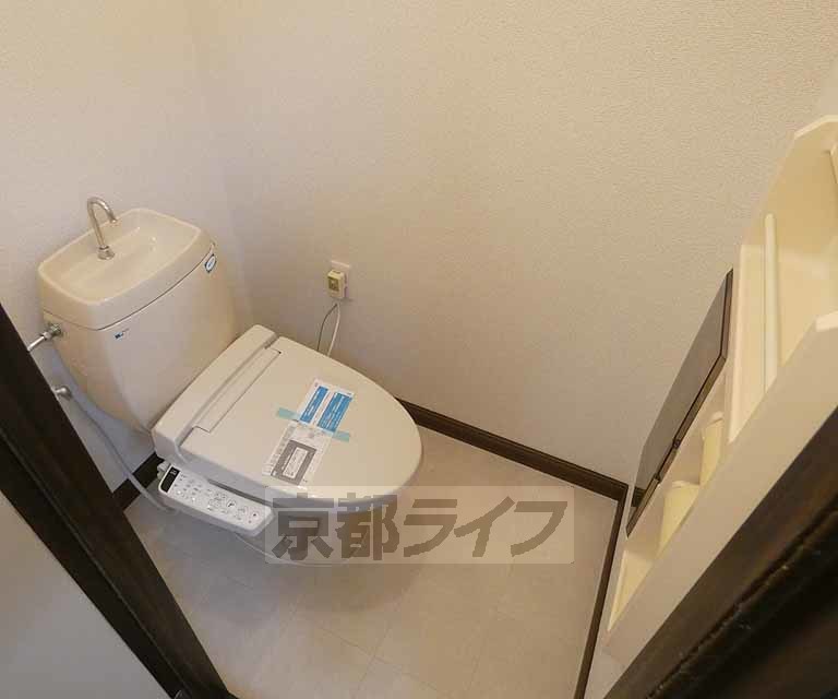 トイレ　室内リノベーション！ ３点セパレートに変更！