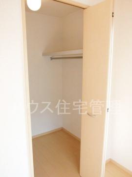 収納　クローゼット