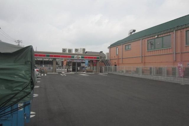 コンビニ　サンクス市川平田一丁目店（コンビニ）まで246m