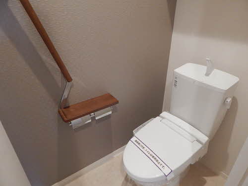 トイレ　落ち着いたトイレです