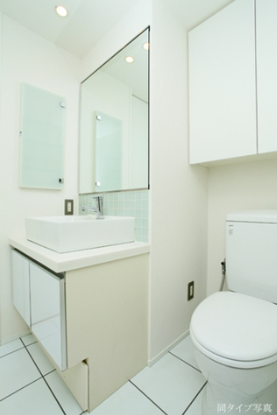 トイレ　別部屋参考写真