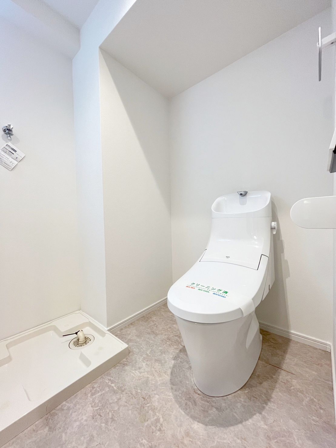 トイレ　シンプルで使いやすいトイレです