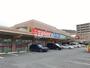 ドラックストア　サンドラッグ 樽町店（ドラッグストア）まで400m