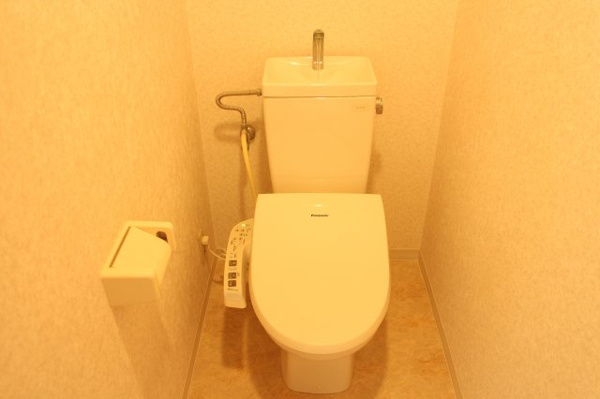 トイレ　コンパクトで使いやすいトイレです