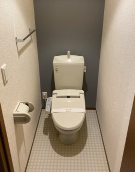 トイレ　※別号室の写真参照