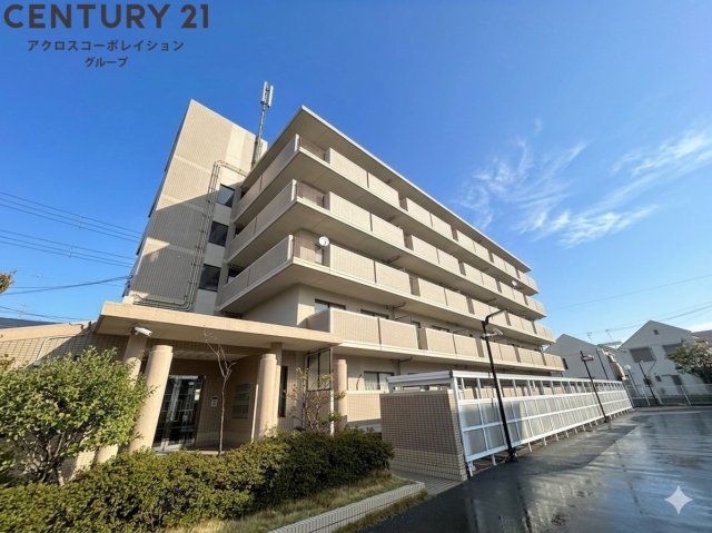 建物外観　オートロック完備で安心のセキュリティ♪