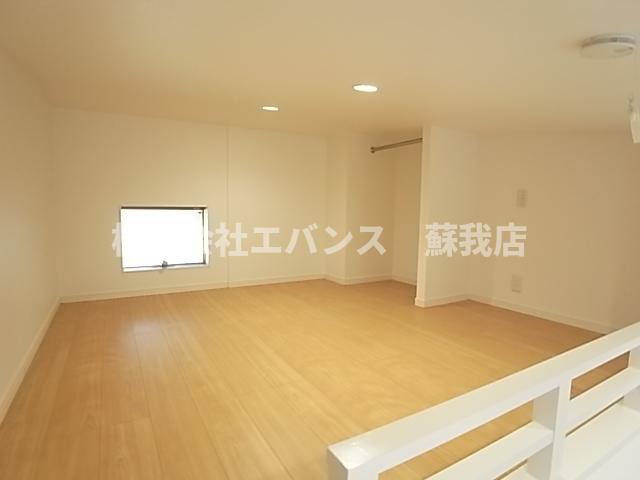 その他部屋・スペース　落ち着いて過ごせるお部屋なので、寝室にいかがでしょうか