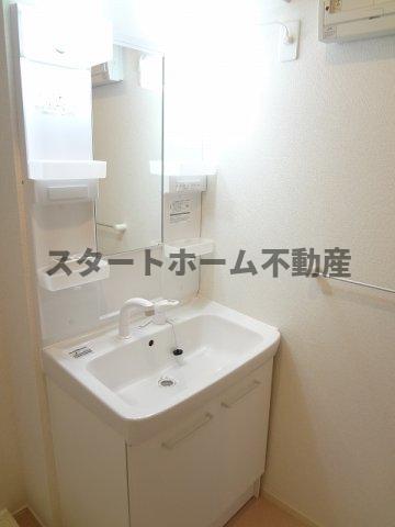洗面設備　広い洗面スペース