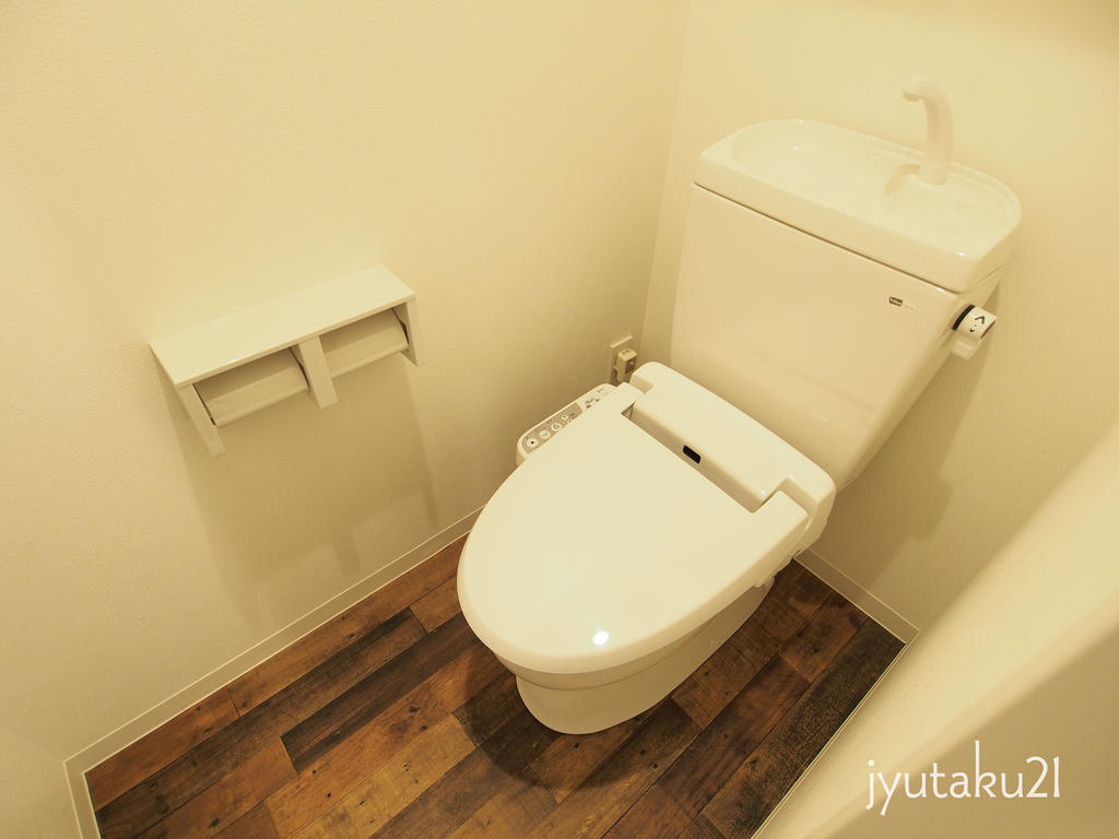 ＪＲ徳島線 徳島駅 徒歩18分 7階建 築7年のトイレ写真
