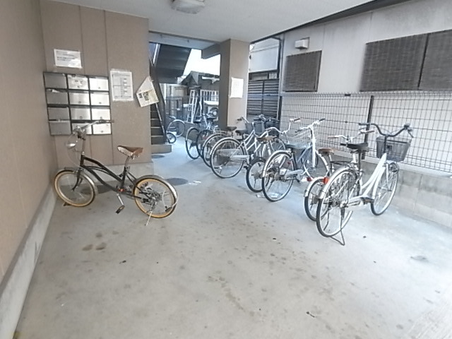 その他　敷地内の駐輪場です
