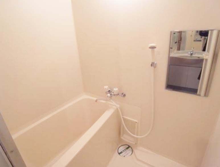 バス・シャワールーム　★ゆったりとできる広さの浴槽★