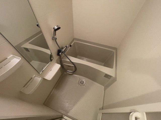 バス・シャワールーム　ゆったり過ごせるお風呂です