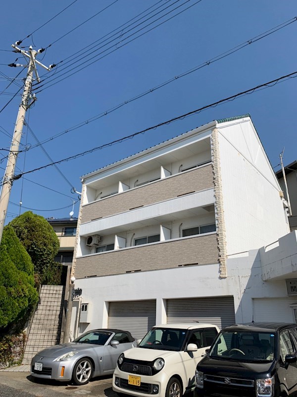 神戸市垂水区狩口台のアパートの建物外観