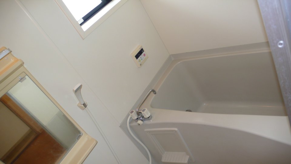 バス・シャワールーム　追焚き付お風呂　シャワー付