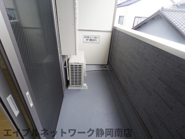 バルコニー　陽当たり良好なバルコニーです