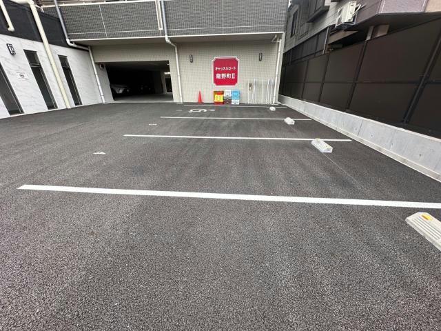 【キャッスルコート龍野町IIの駐車場】