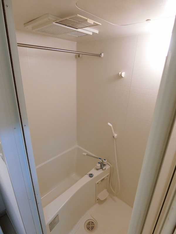 バス・シャワールーム　※同物件、別部屋になります。