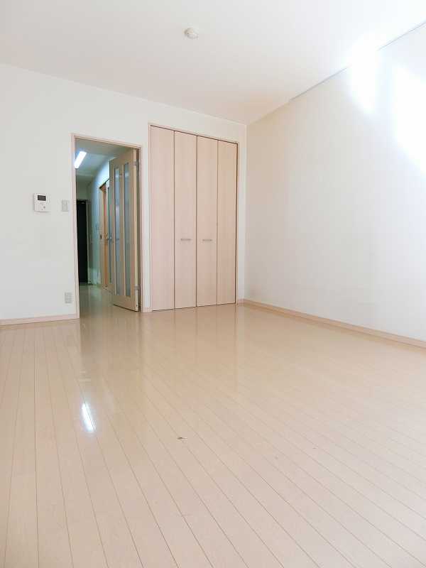 居室・リビング　※同物件、別部屋になります。