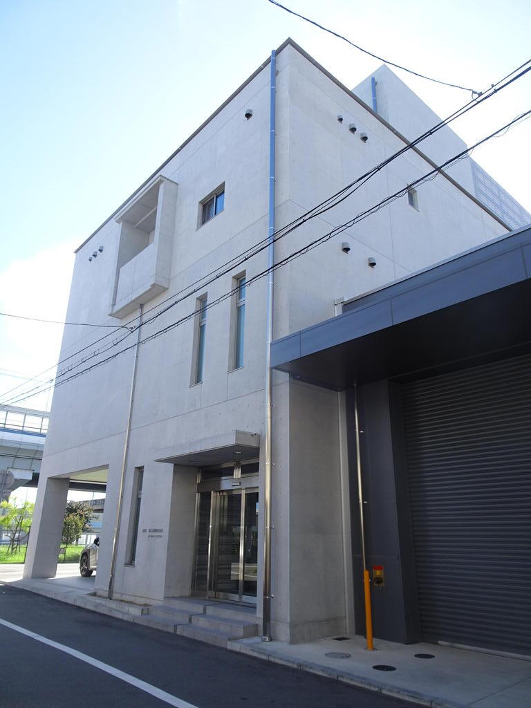 西宮市本町　貸事務所2階東の建物外観