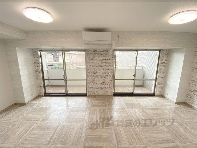 居室・リビング　リビング