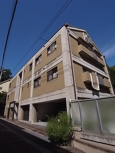 建物外観　カッコイイ外観です。