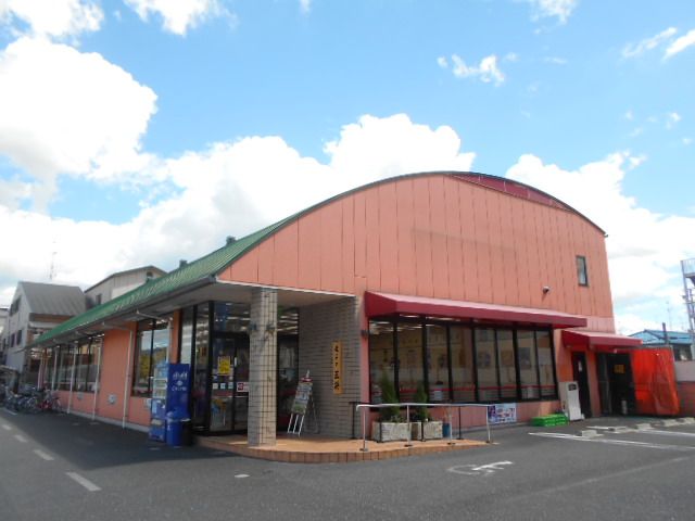 【京都市下京区西七条南衣田町のマンションの飲食店】