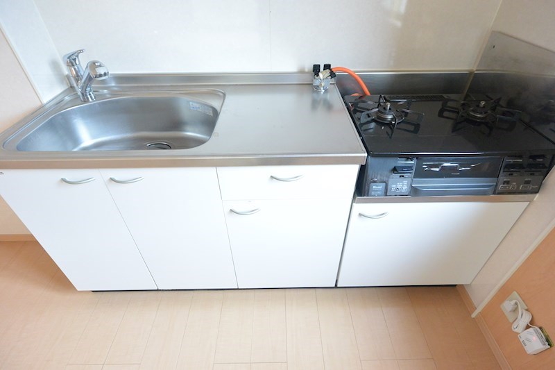 キッチン　2口ガスコンロ設置可能
