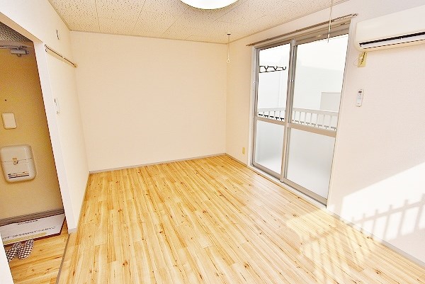 居室・リビング　★洋室7.5帖★