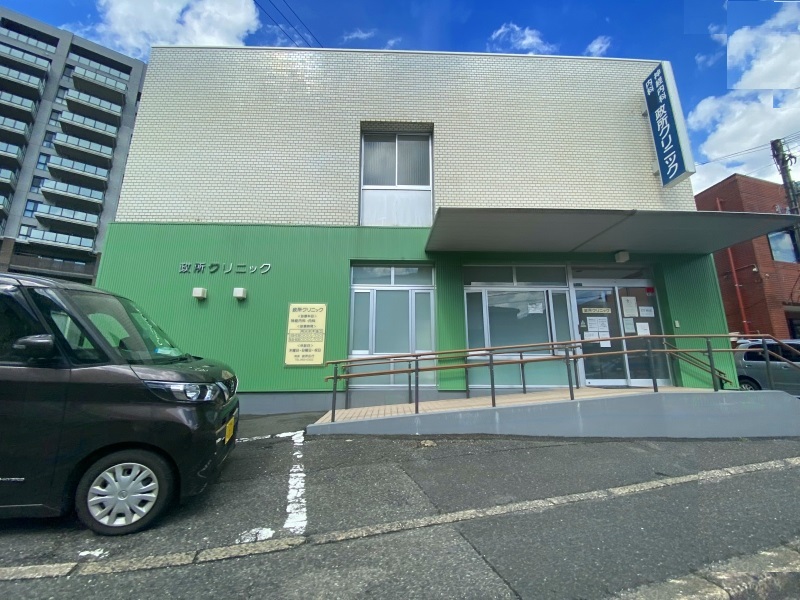 病院　☆政所クリニック（病院）まで880m