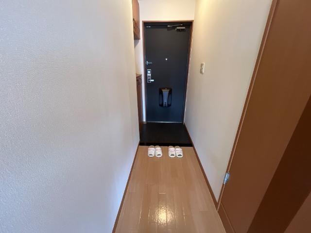 玄関　廊下