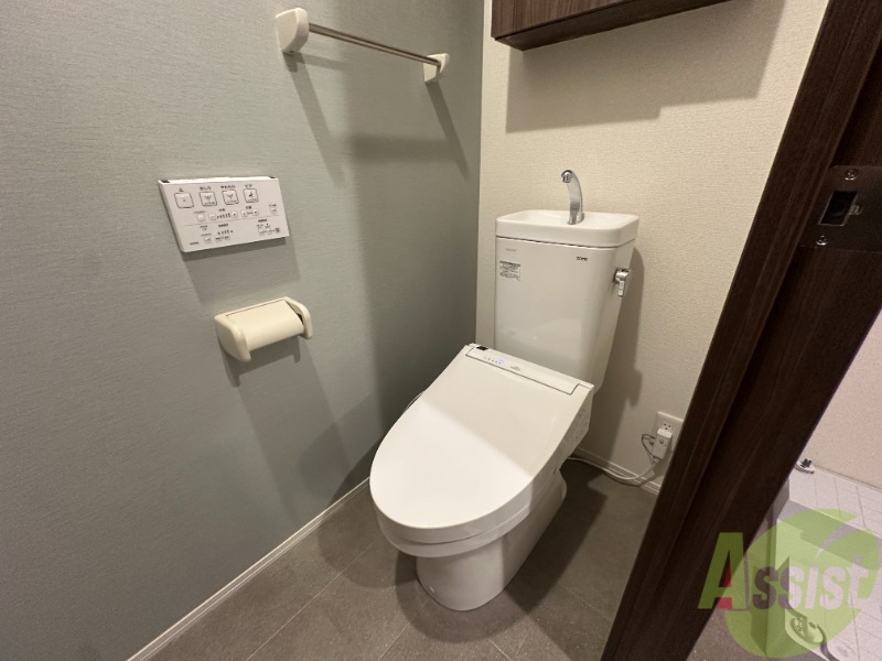 トイレ　トイレは暖房便座なので寒い冬でも安心ですね。