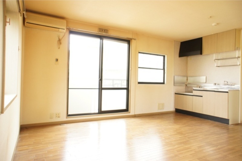 居室・リビング　図面と現状に相違がある場合には現状を優先