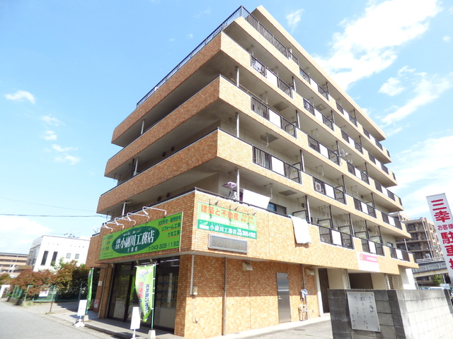 建物外観　重厚感のあるマンション