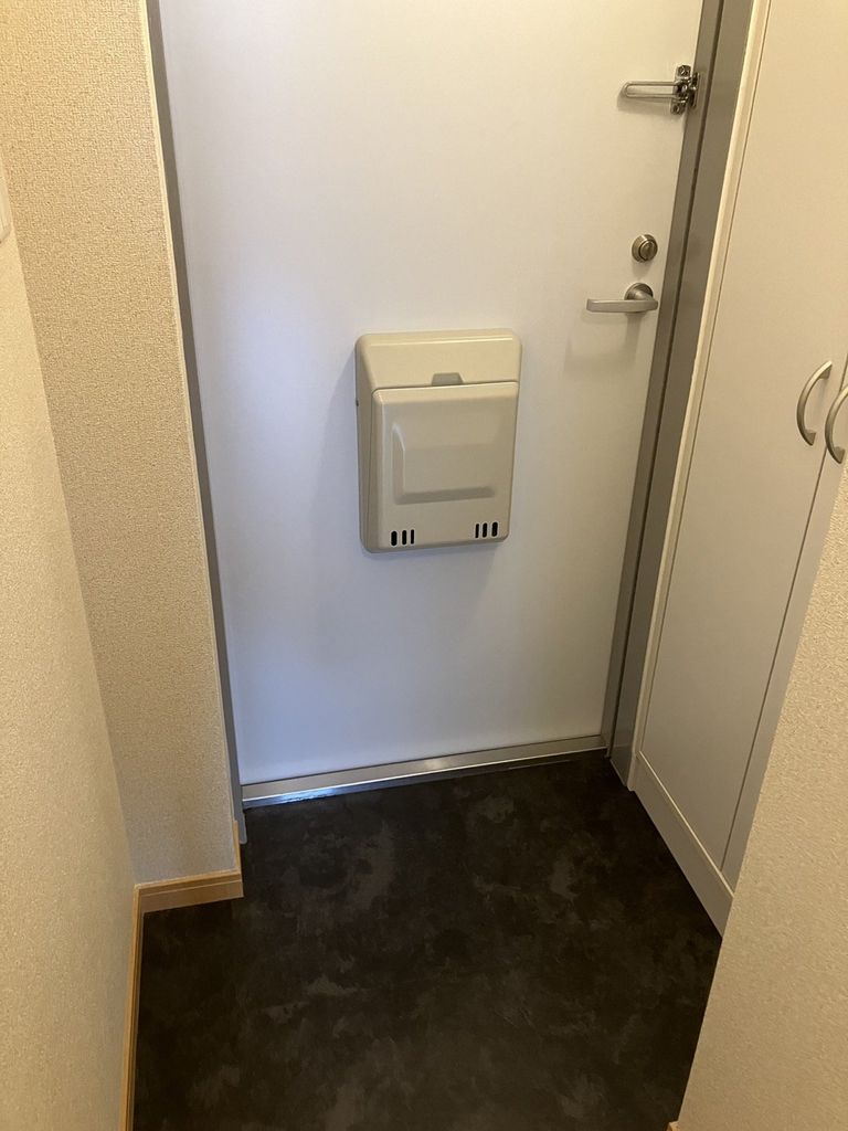 玄関　下駄箱
