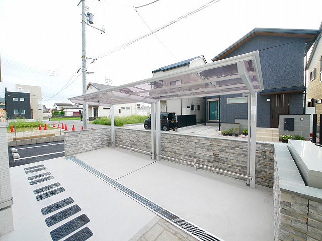 その他共有部分　屋根付きの駐輪場です