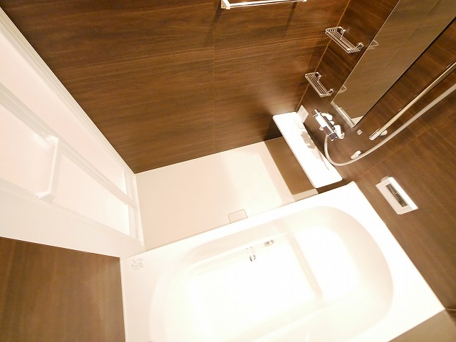 バス・シャワールーム　ゆったり過ごせるお風呂です