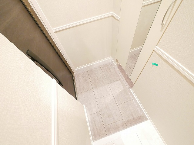 玄関　落ち着いた玄関です