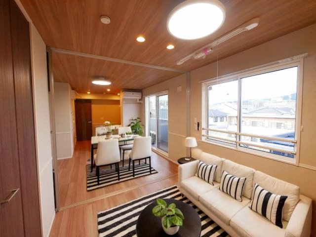 居室・リビング　CGで家具等を配置したもので家具等は含まれません。