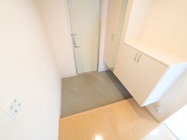 玄関　ゆったりとした玄関です