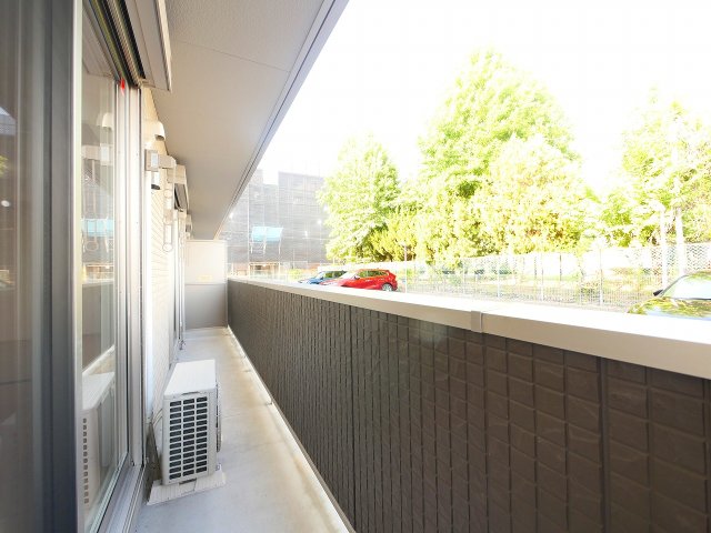 バルコニー　広々としたバルコニーです