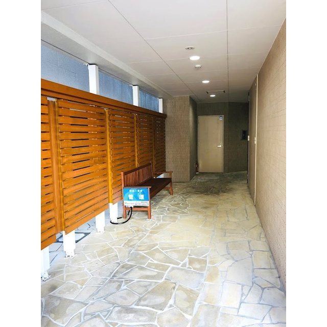 エントランス　アプローチ